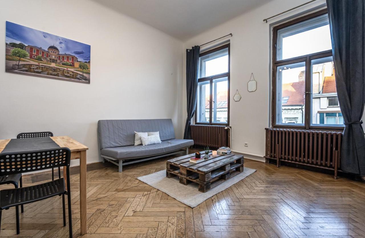 Legerova Apartments Prag Exteriör bild